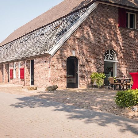 De Raayhof Bed & Breakfast Doornenburg Exterior photo